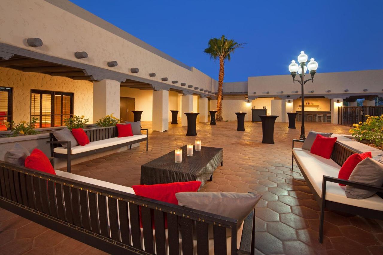 Four Points By Sheraton Phoenix South Mountain Exterior foto